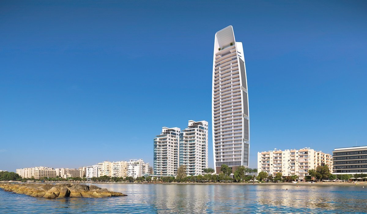 Tòa tháp cao cấp ONE Limassol nhìn từ biển Địa Trung Hải